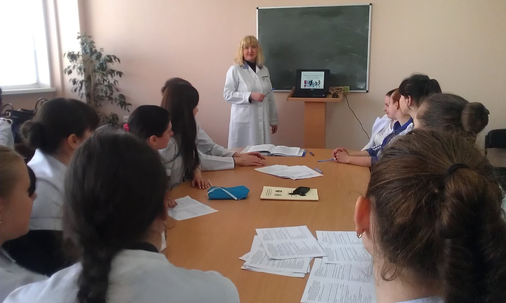 30.04.2015 о 12:05 доц. кафедри ФММ Кобець Ю.М. прочитала лекцію «Наркоманія як проблема суспільства і держави»