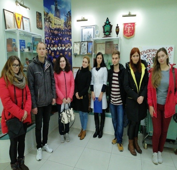 01.11.2019 р. Здобувачі вищої освіти 3 курсу спеціальності Фармація відвідали музей НФаУ