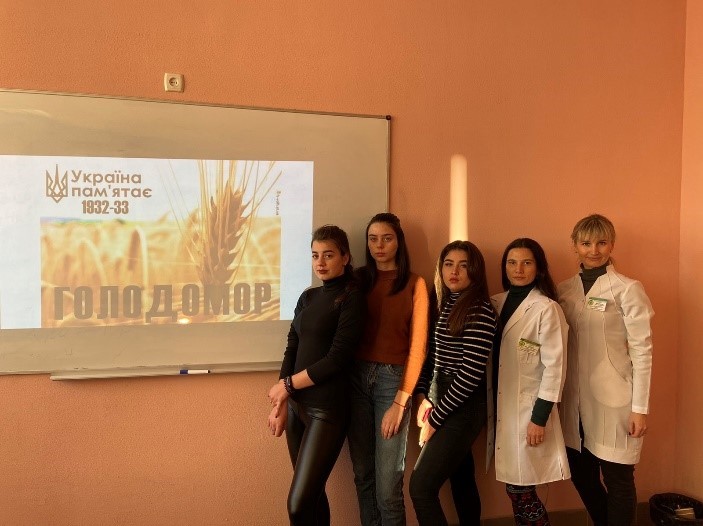 22.11.2019 р. Доц. Бондарєва І.В. прочитала лекцію, присвячену Дню пам`яті жертв Голодомору
