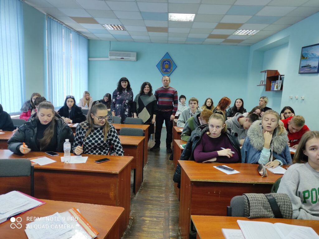 29 листопада 2021 р.  Доцент кафедри ФММ Бабічева Г.С. прочитала лекцію на тему: «Шлях від закоханості до кохання»