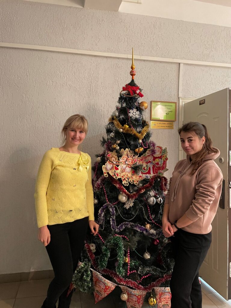 17 грудня 2021 р.  Доцент кафедри ФММ Бондарєва І.В. провела інструктаж з техніки безпеки під час новорічних канікул для здобувачів вищої освіти 4 курсу спеціальності «Маркетинг»