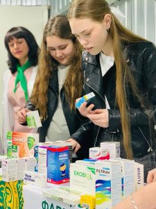 On April 26, 2025, associate professors of the Department of Management, Marketing and Quality Assurance in Pharmacy, Anna Babicheva and Natalia Malininа, took part in the Open Day of the National Pharmaceutical University and had the honor of presenting the educational program "Pharmacy"